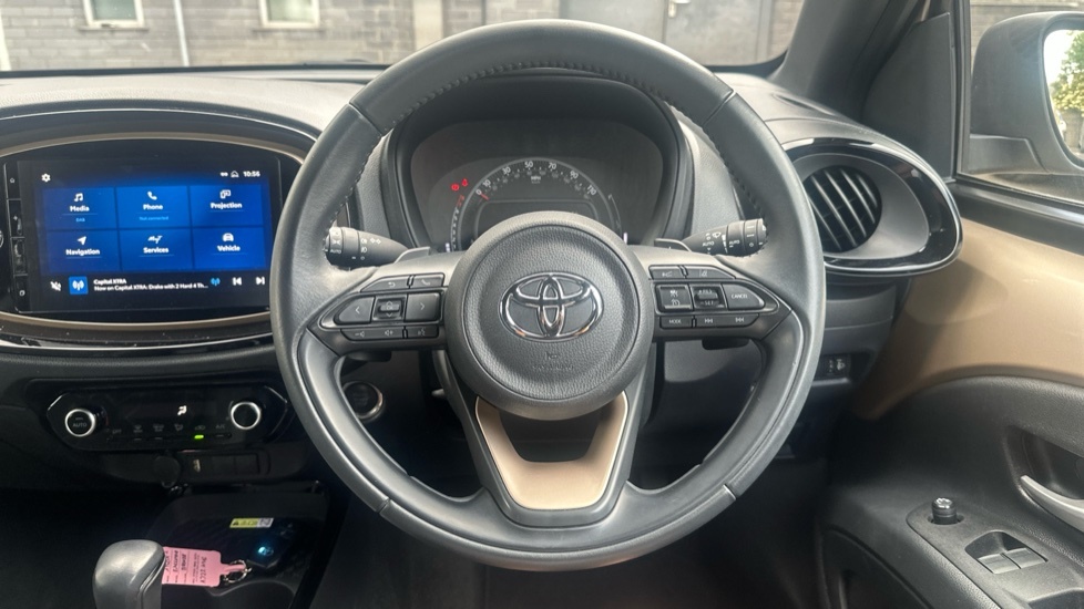 Toyota Aygo X Pure Automatic Black #10
