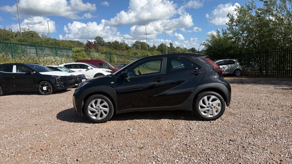 Toyota Aygo X Edge White #24