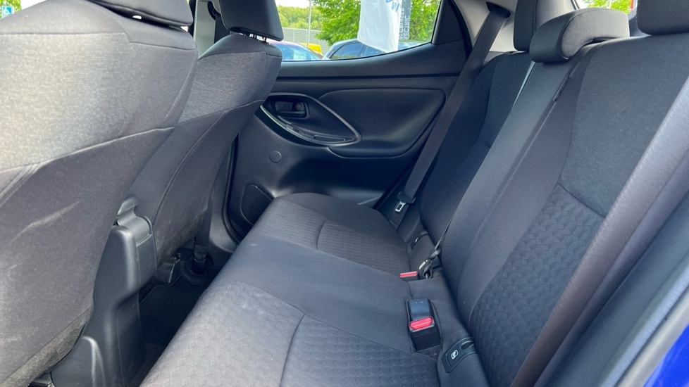 Toyota Yaris Excel White #15