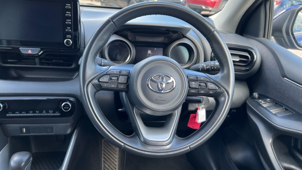 Toyota Yaris Excel White #10