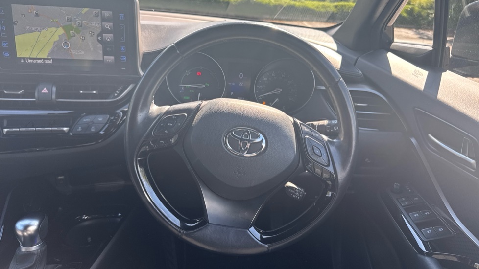 Toyota C-Hr Excel White #10
