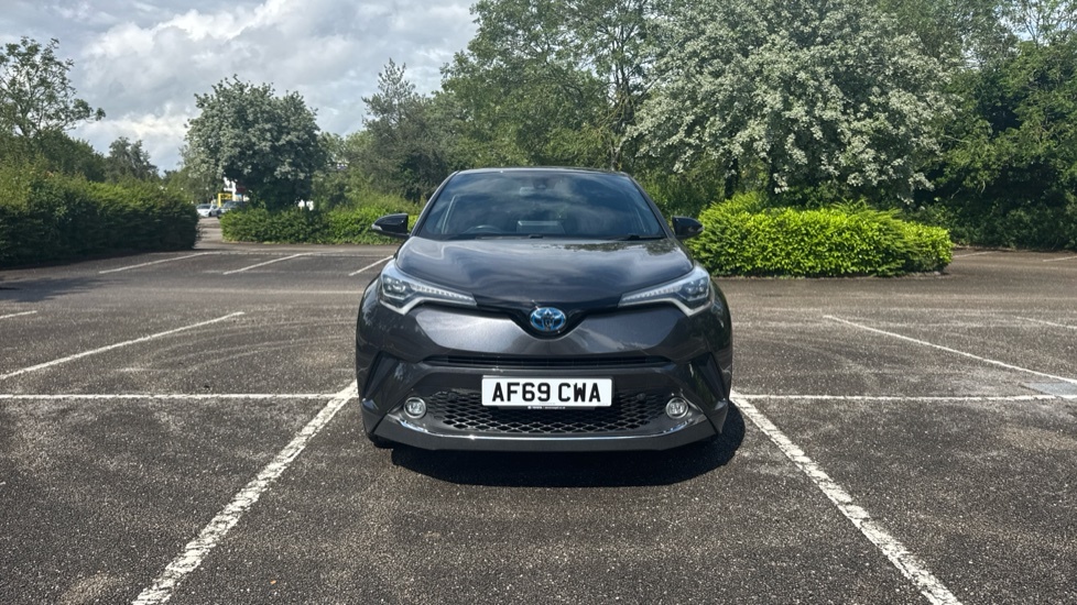 Toyota C-Hr Excel White #22
