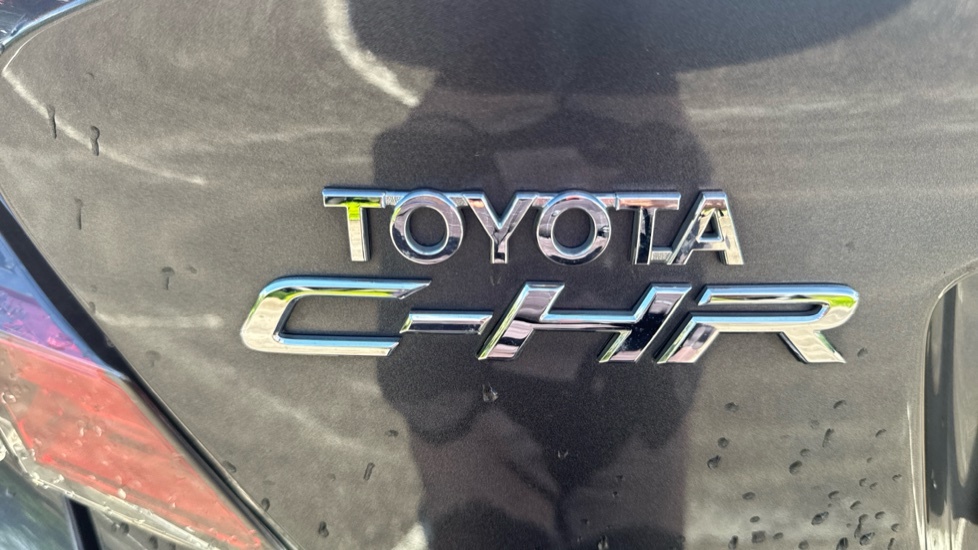 Toyota C-Hr Excel White #27