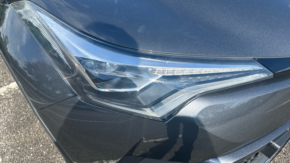 Toyota C-Hr Excel White #20