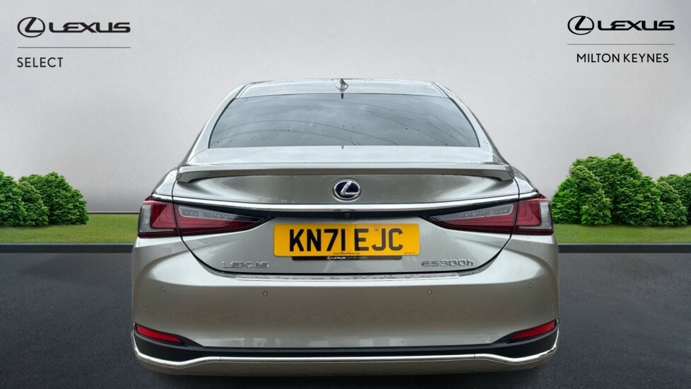 Lexus ES 2.5 300H Takumi Saloon Hybrid E-cvt Eur Silver #5