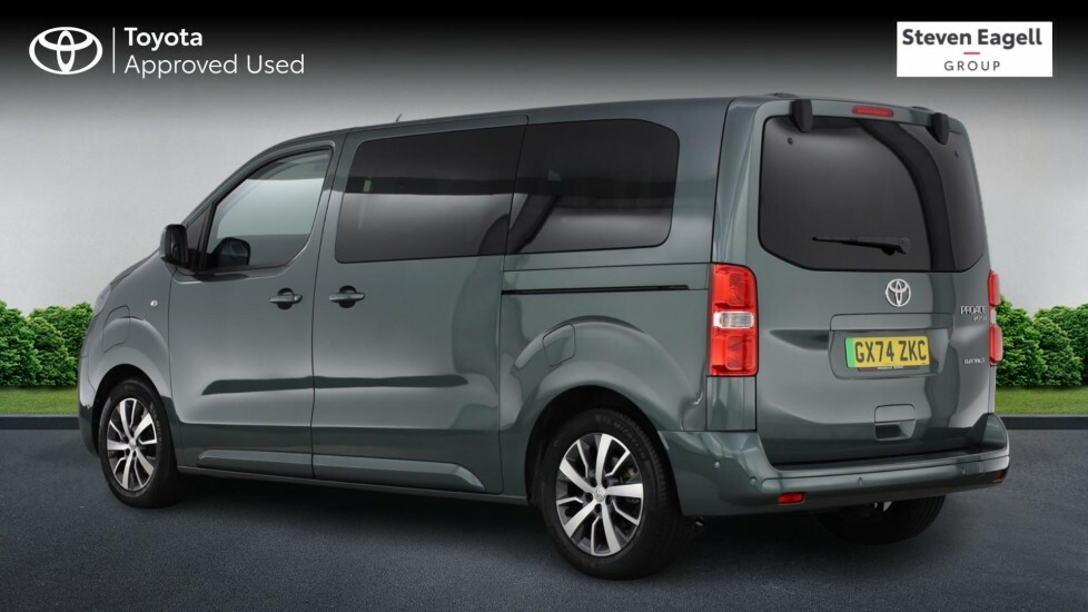Toyota Proace Verso 75Kwh Design Medium Mpv Mwb Green #4