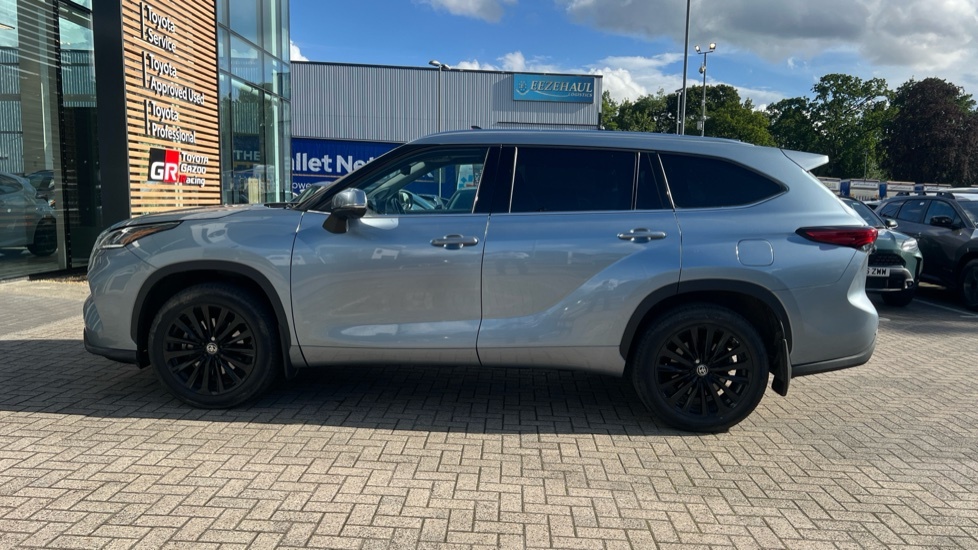 Toyota Highlander Excel Premium White #24