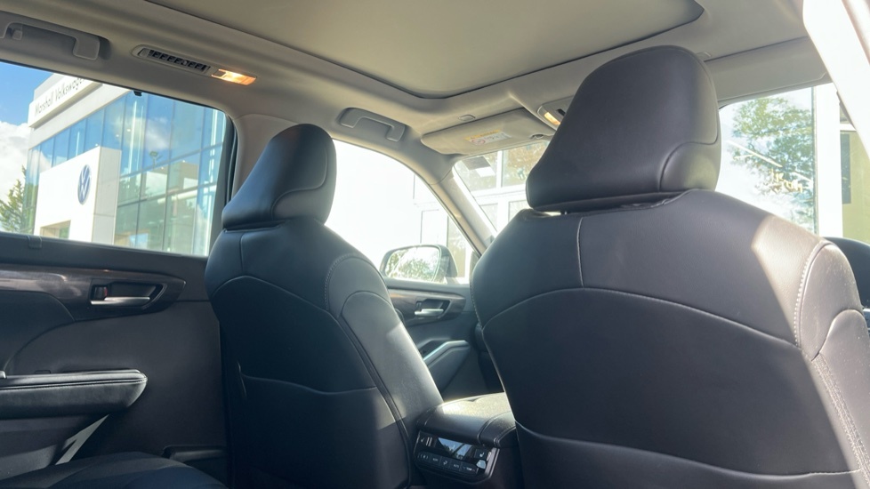 Toyota Highlander Excel Premium White #19