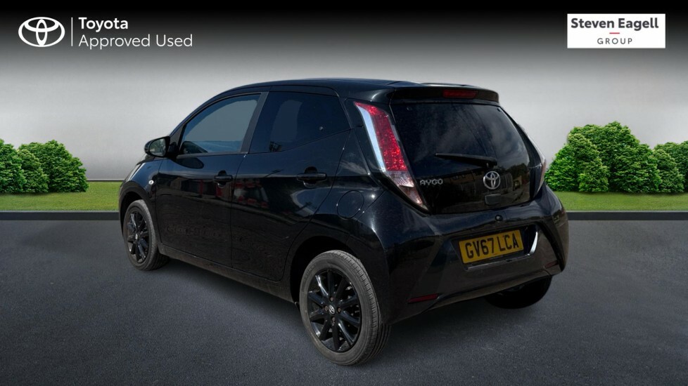 Toyota Aygo 1.0 Vvt-i X-style Euro 6 Black #4