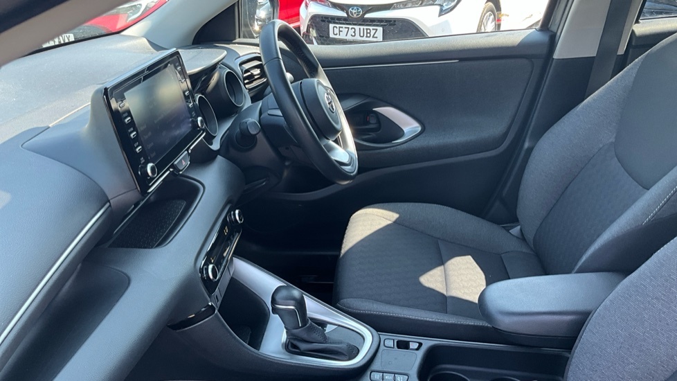 Toyota Yaris 1.5 Vvt-h Design E-cvt Euro 6 Ss Grey #5