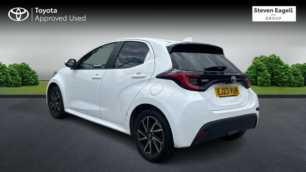 Toyota Yaris 1.5 Vvt-h Design E-cvt Euro 6 Ss White #4