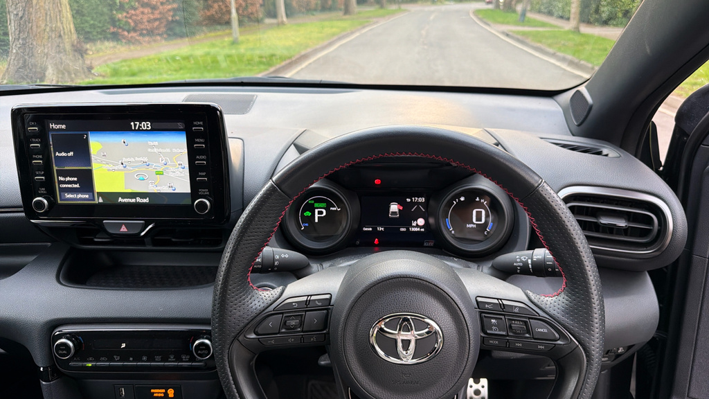 Toyota Yaris 1.5 Vvt-h Gr Sport E-cvt Euro 6 Ss Black #6
