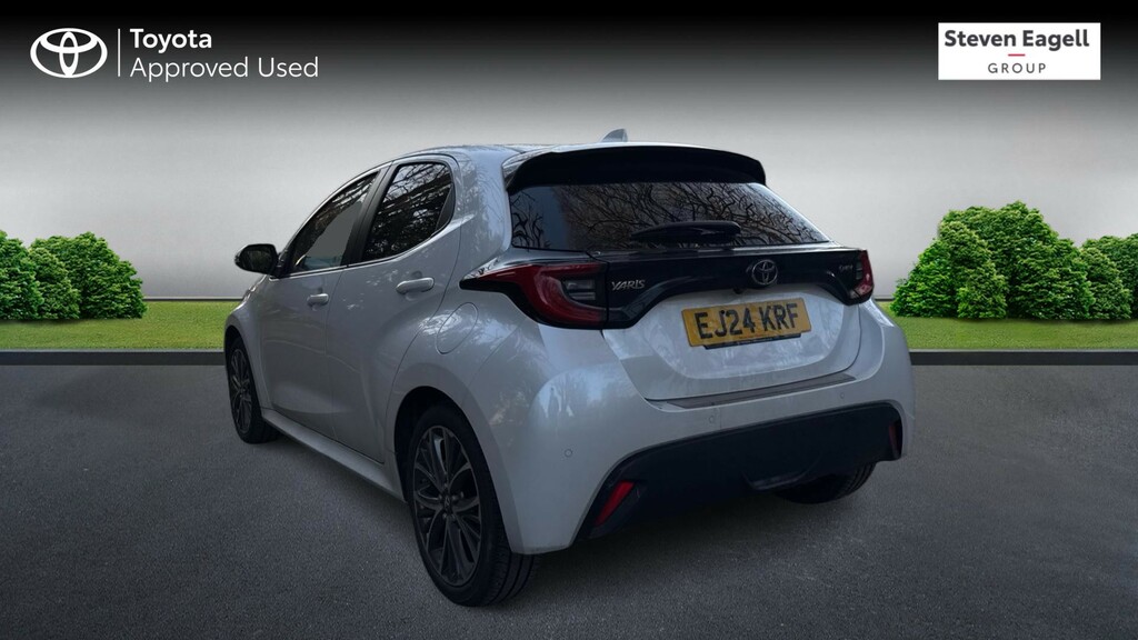 Toyota Yaris 1.5 Vvt-h Excel E-cvt Euro 6 Ss White #4