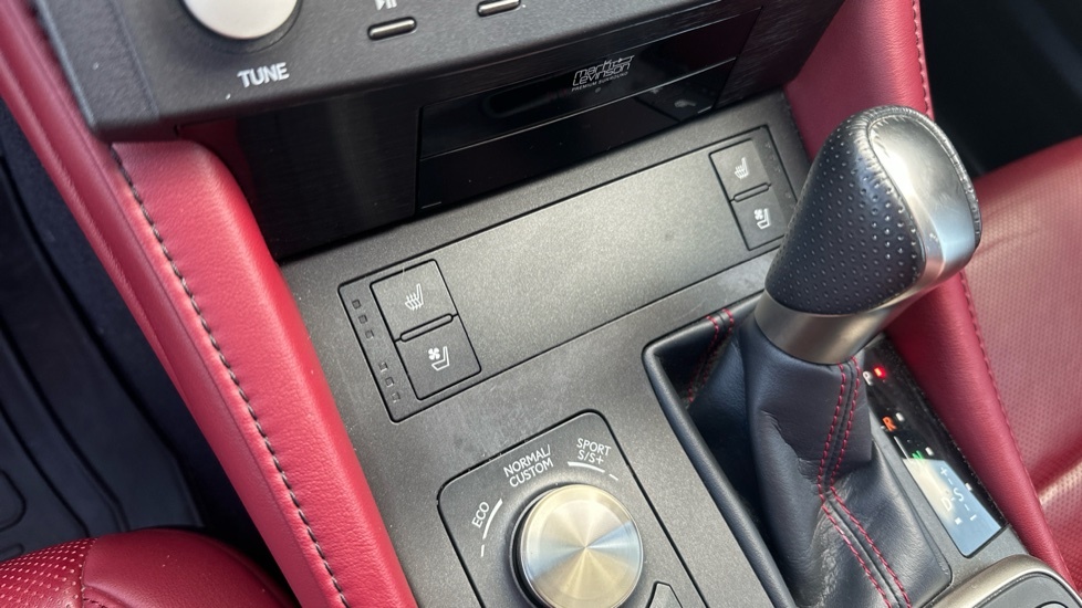 Lexus RC 500 5.0 Red #32