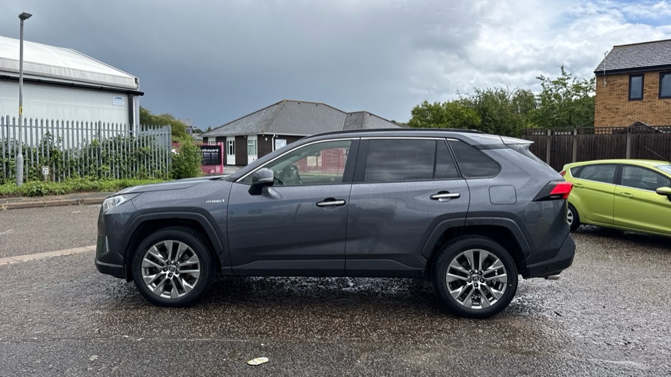 Toyota Rav 4 Dynamic White #24