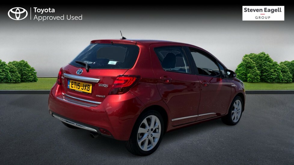 Toyota Yaris 1.5 Vvt-h Excel Hatchback Hybrid E-cvt Red #2