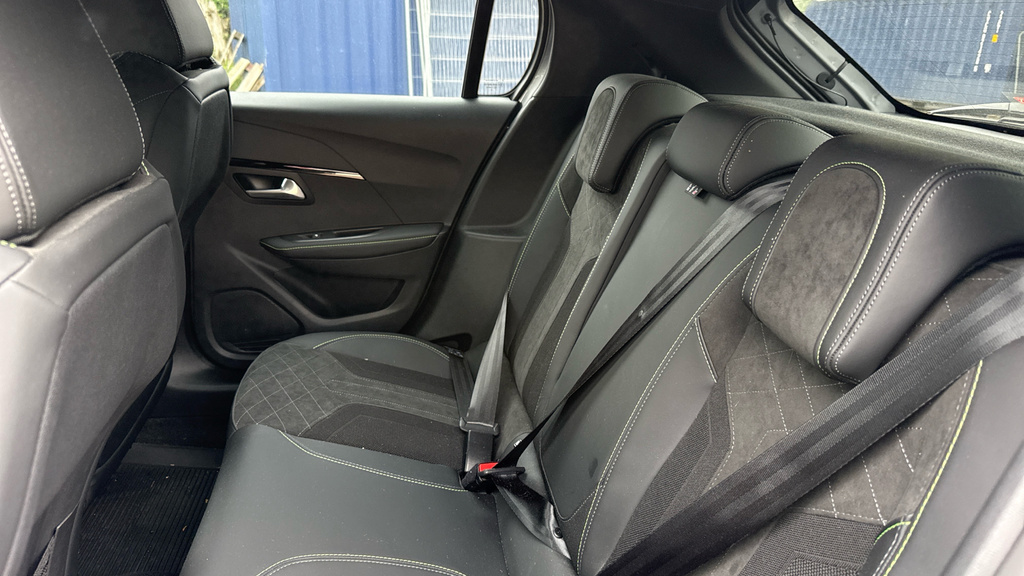Peugeot e-208 Hatchback Blue #15