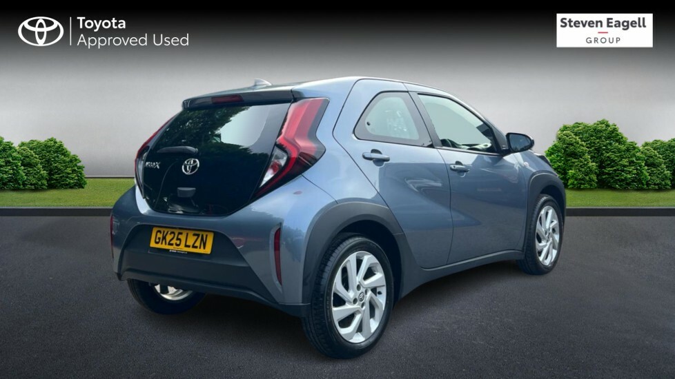 Toyota Aygo X 1.0 Vvt-i Pure X-shift Euro 6 Ss Grey #2