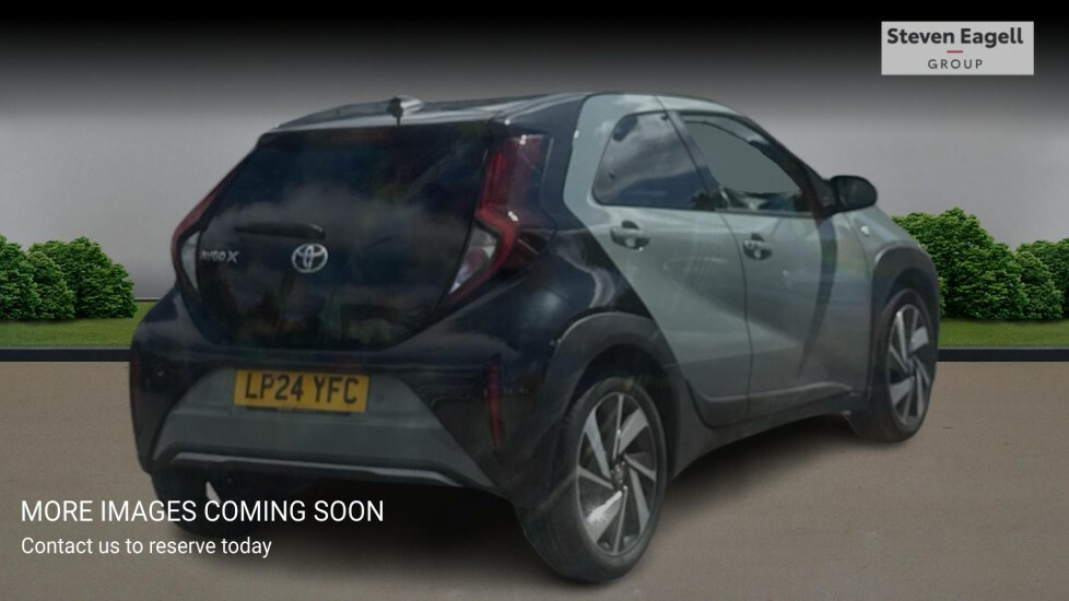 Toyota Aygo X 1.0 Vvt-i Exclusive Hatchback X-shift E LP24YFC Green #4