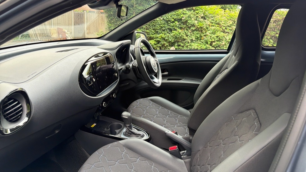 Toyota Aygo X 1.0 Vvt-i Exclusive X-shift Euro 6 Ss EA25VZL Grey #5