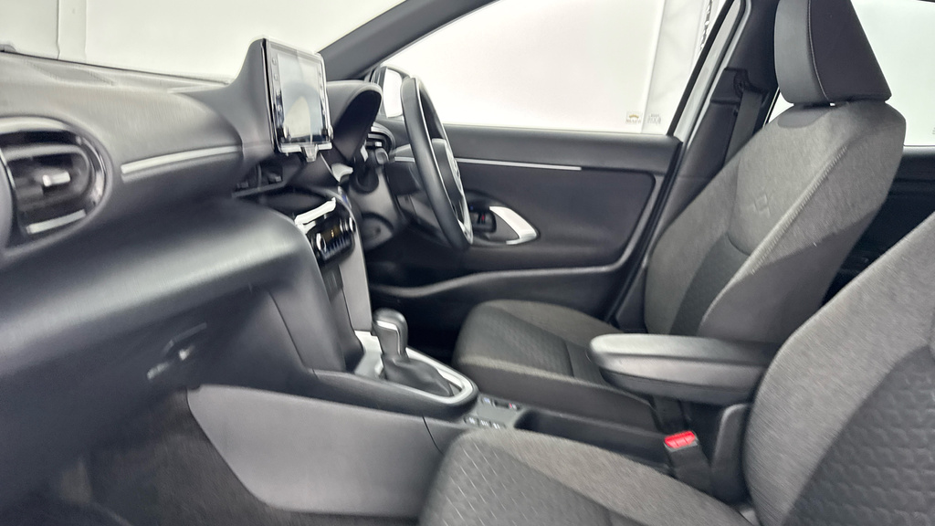 Toyota Yaris Cross 1.5 Vvt-h Design Suv Hybrid E-cvt Euro White #5