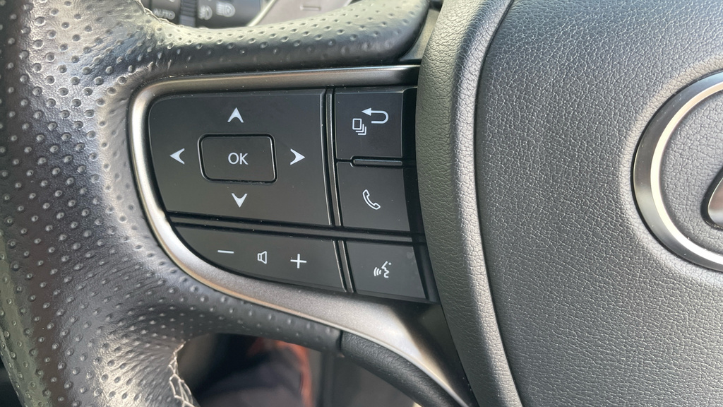 Lexus UX Estate #36