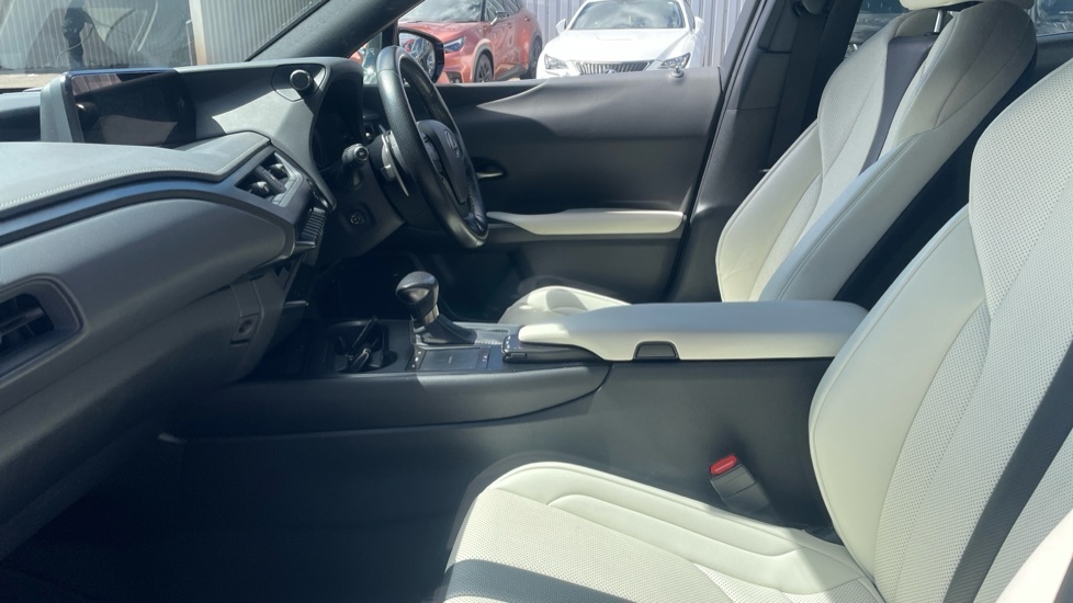 Lexus UX 2.0 250H F Sport E-cvt Euro 6 Ss DY70HRR Blue #6