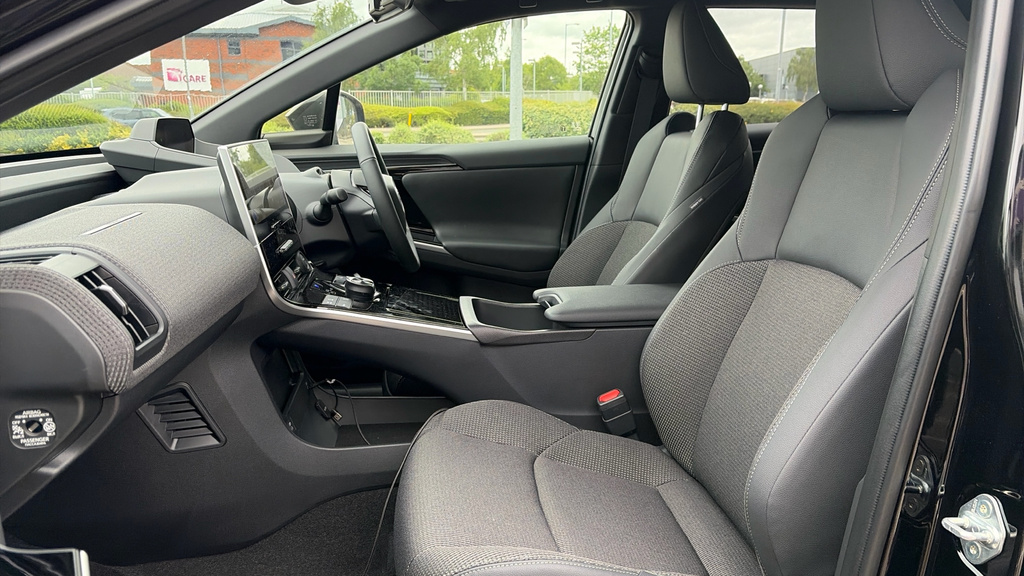 Toyota bZ4X 71.4Kwh Motion 11Kw Obc Black #5