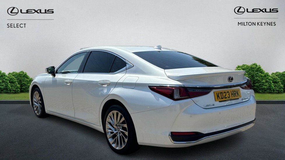 Lexus ES 2.5 300H Takumi Saloon Hybrid E-cvt Eur KD23HRK White #2