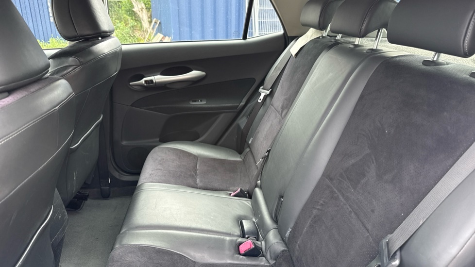 Toyota Auris Hatchback Grey #15