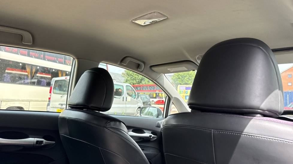 Toyota Auris Hatchback Grey #19