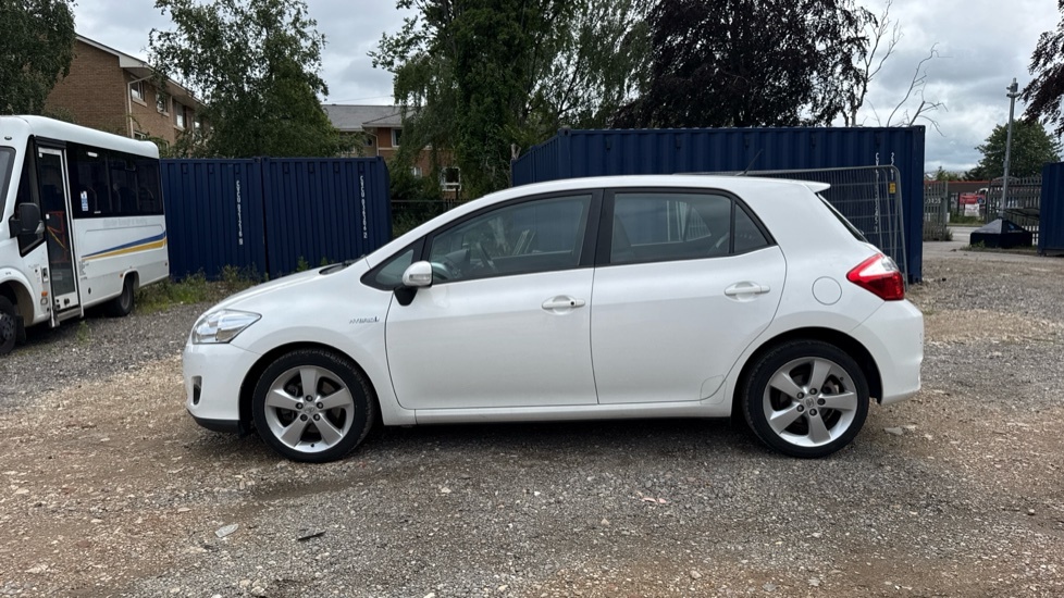 Toyota Auris Hatchback Grey #24