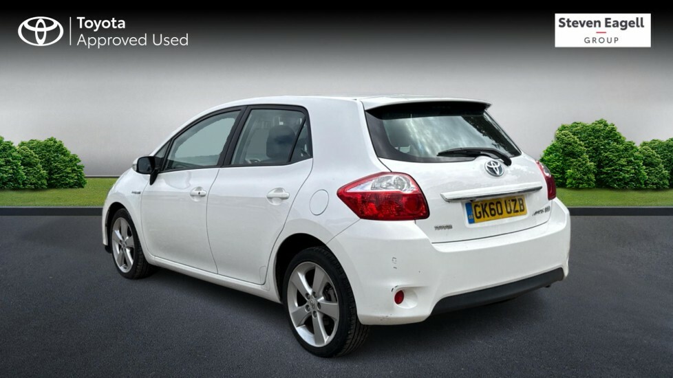 Toyota Auris 1.8 Vvt-h T Spirit Cvt Euro 5 Ss White #4
