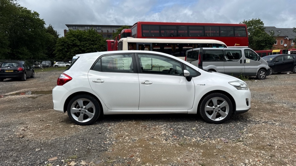 Toyota Auris Hatchback Grey #23