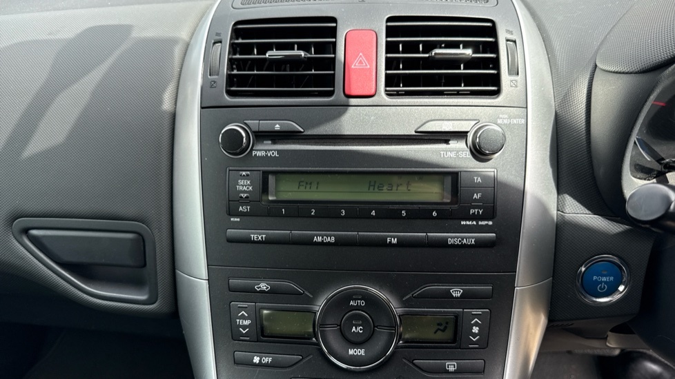 Toyota Auris Hatchback Grey #9