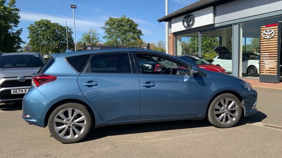 Toyota Auris Excel Blue #23