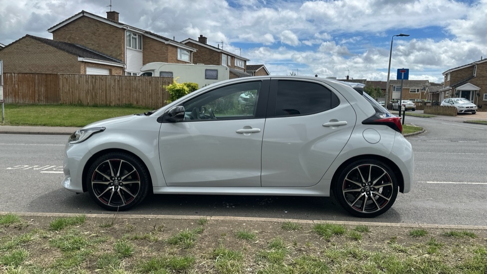 Toyota Yaris Hatchback  #24