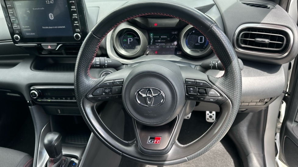 Toyota Yaris Hatchback  #10