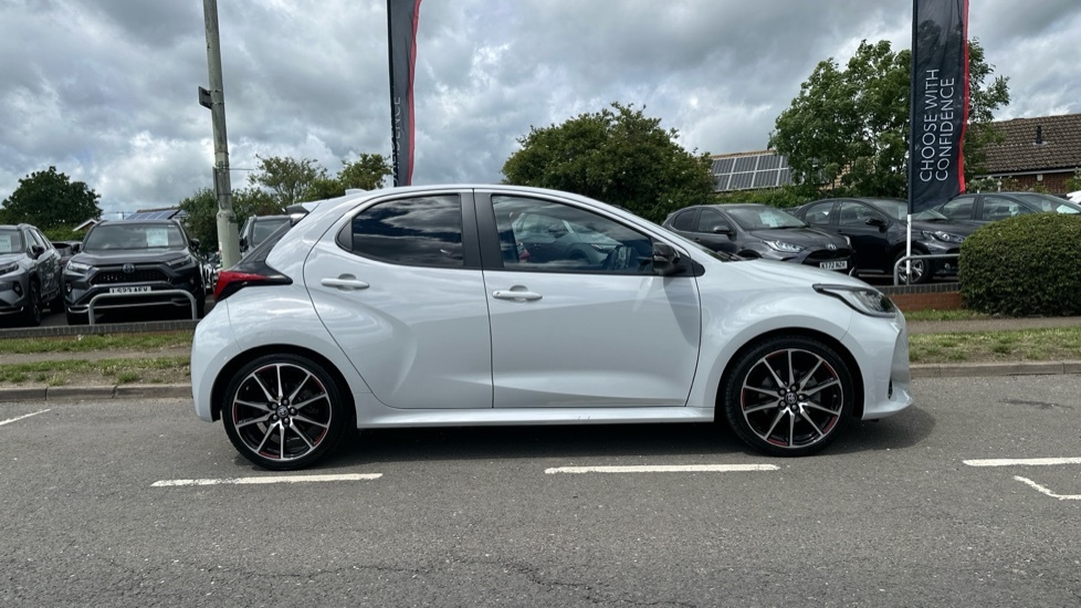 Toyota Yaris Hatchback  #23