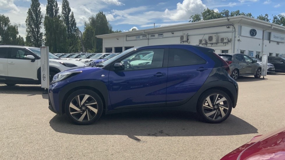 Toyota Aygo X 1L Edge White #24