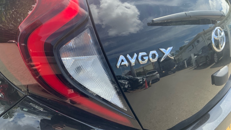 Toyota Aygo X 1L Edge White #21