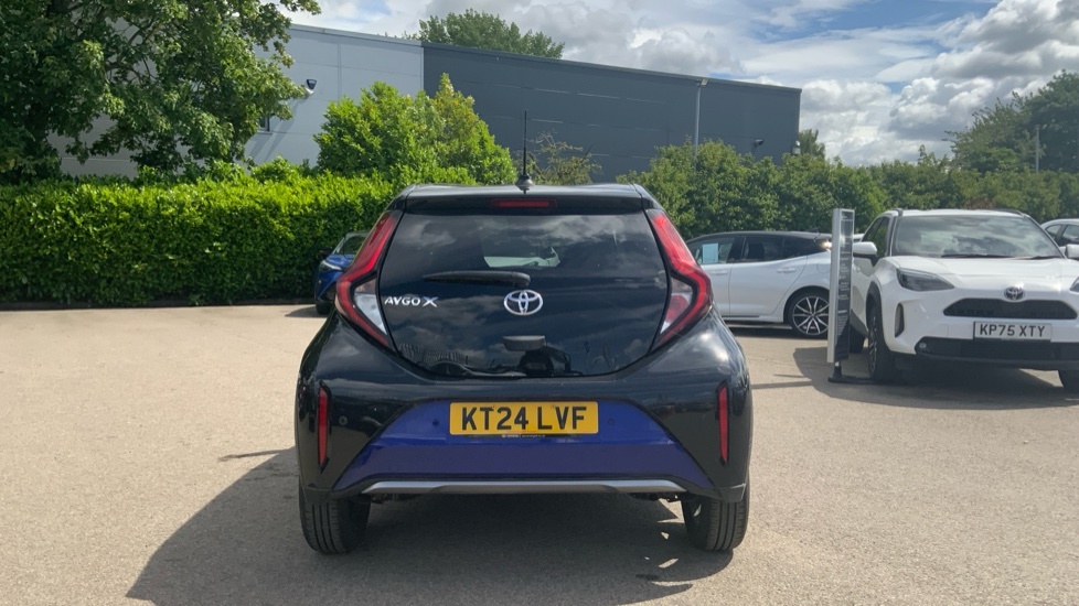 Toyota Aygo X 1L Edge White #26