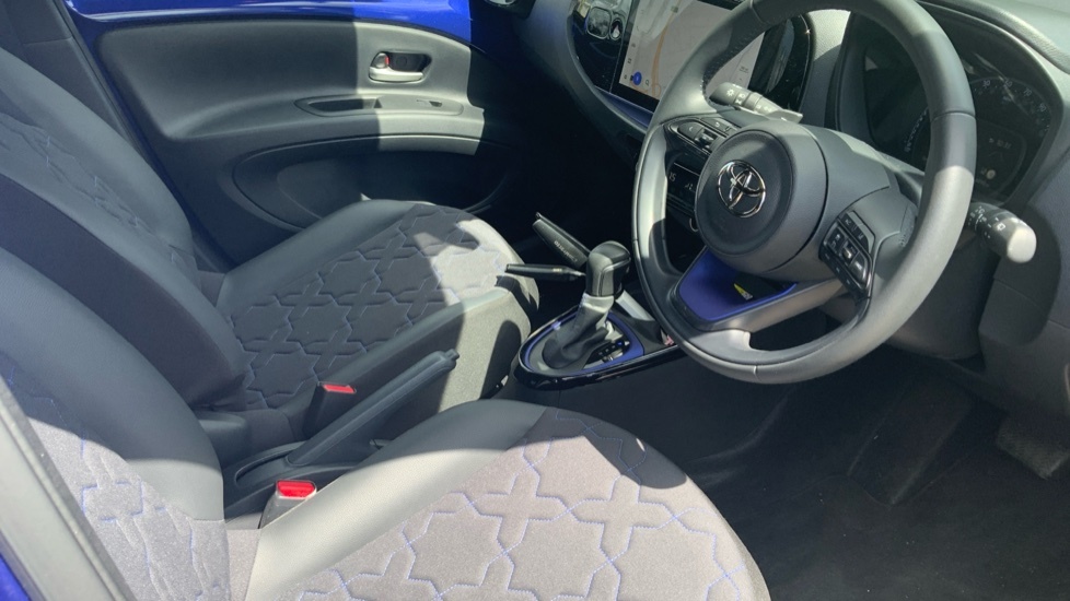 Toyota Aygo X 1L Edge White #12