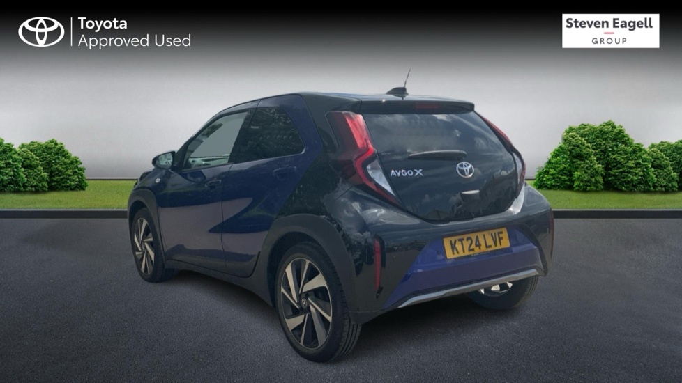 Toyota Aygo X 1.0 Vvt-i Exclusive Hatchback X-shift E Blue #4