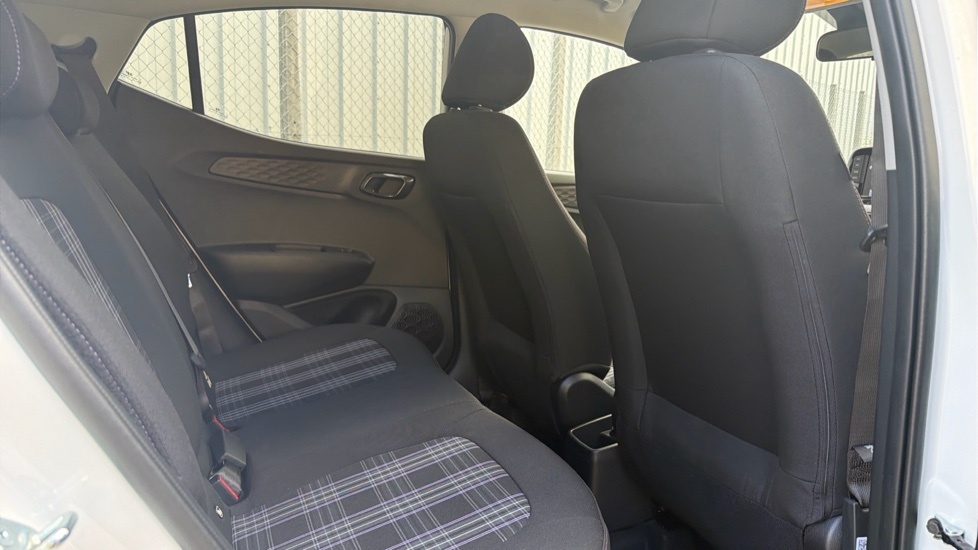 Hyundai I10 Advance Green #8