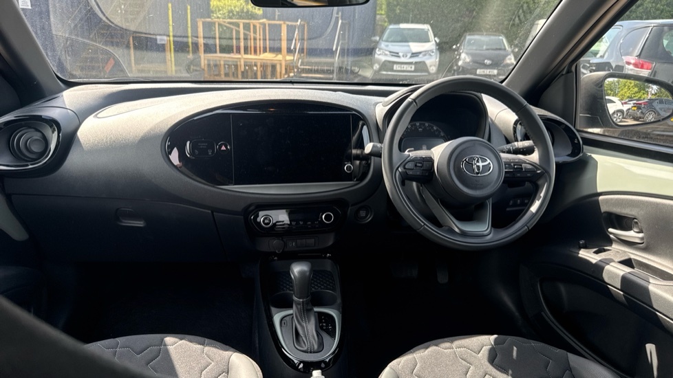 Toyota Aygo X 1.0 Vvt-i Exclusive X-shift Euro 6 Ss GU25DLV Green #6