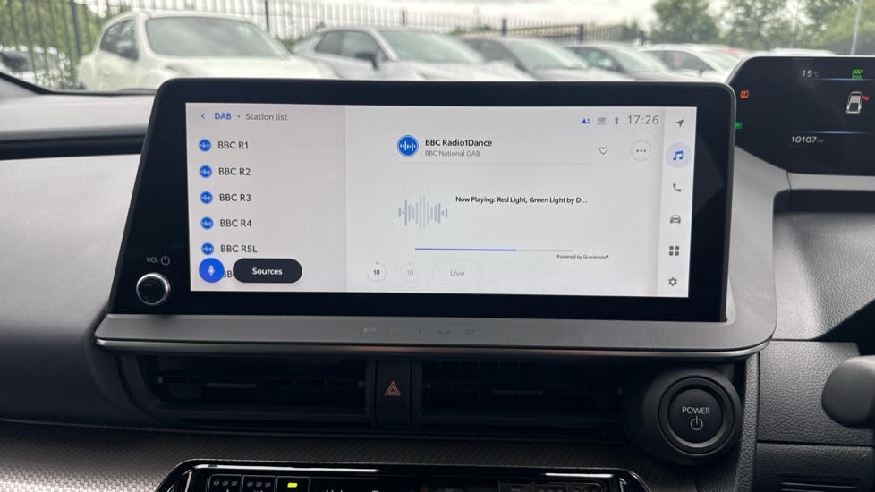 Toyota Prius Excel #9