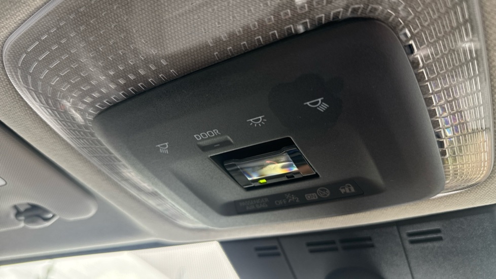 Toyota Prius Excel #19