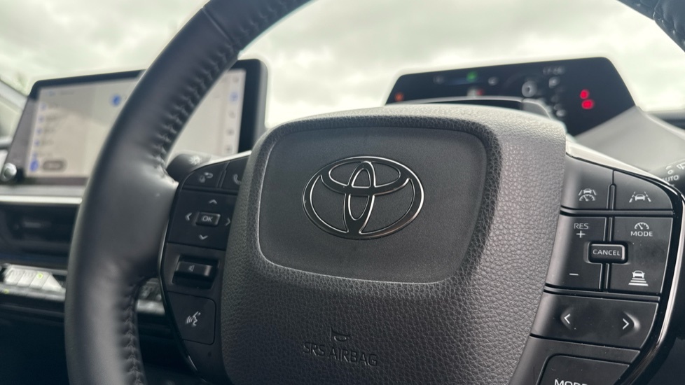 Toyota Prius Excel #10