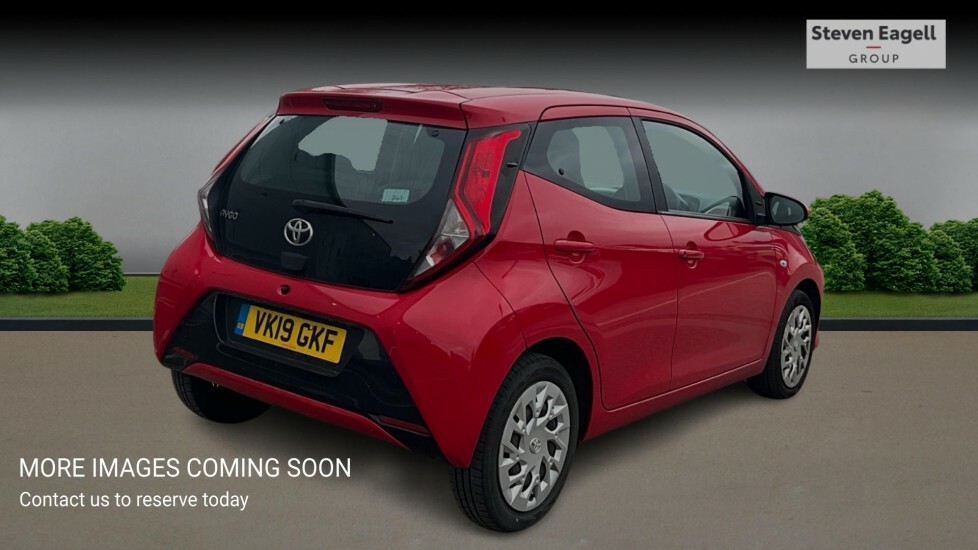 Toyota Aygo 1.0 Vvt-i X-play Euro 6 Red #4